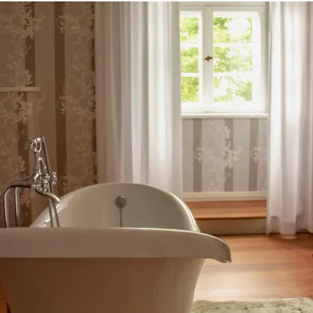 Gutshaus Gevezin Проживание в семье