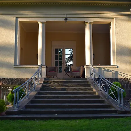Gutshaus Gevezin *