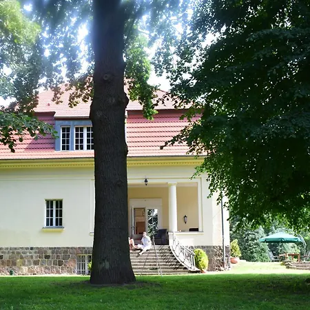 Homestay Gutshaus Gevezin