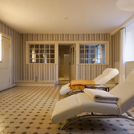 Quarto em Acomodações Particulares Gutshaus Gevezin Blankenhof