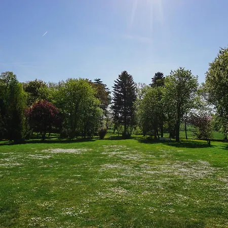 Gutshaus Gevezin Проживание в семье *